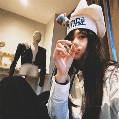 一克拉的室友